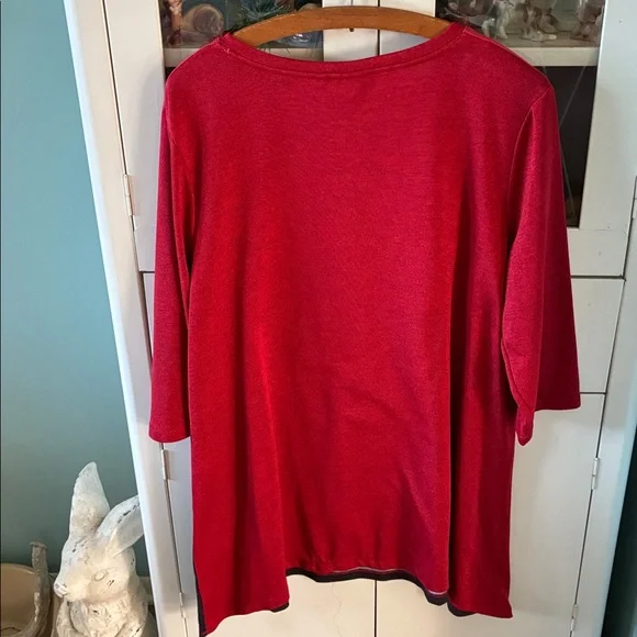 Onque Casual sz 2X Red Santa Claus V-Neck Top euc - Picture 6 of 6